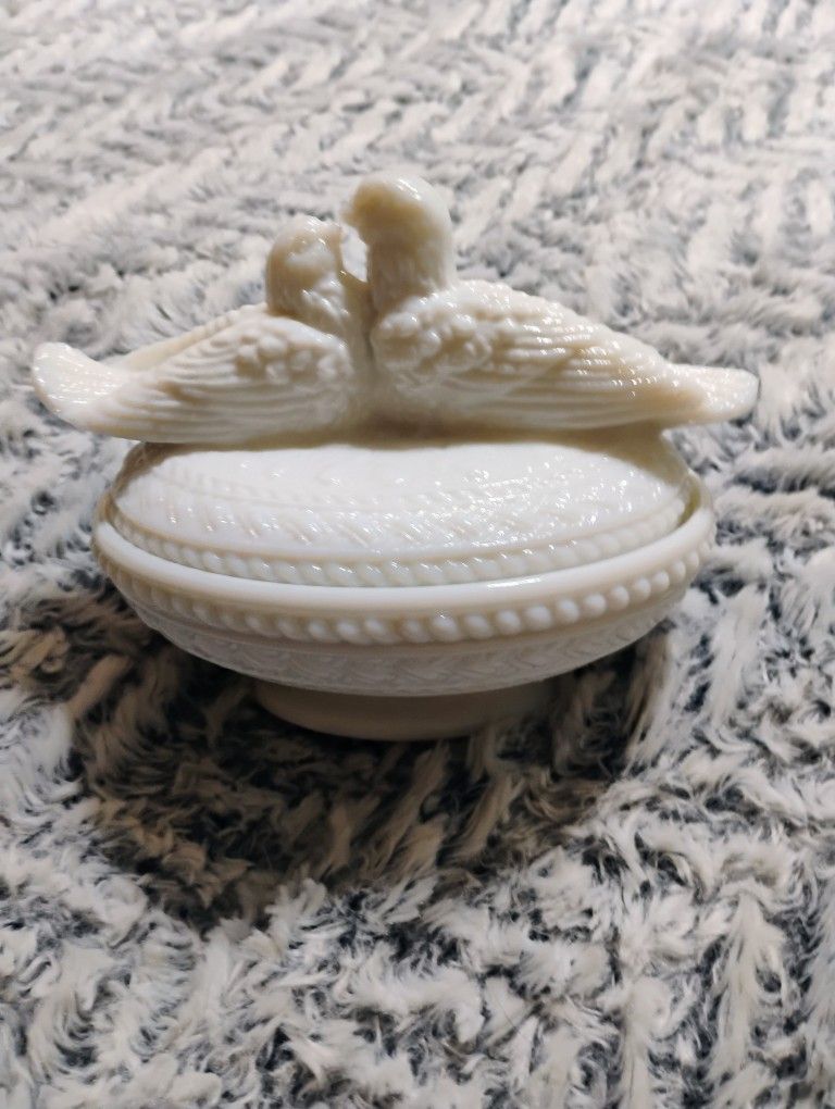 Vintage Westmoreland Milk Glass Covered Candy Dish