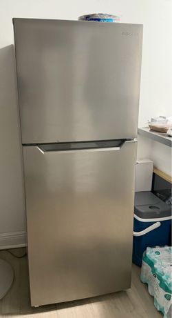 Insignia Refrigerator