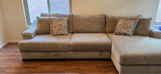 Lodge 139” Living Spaces Couch