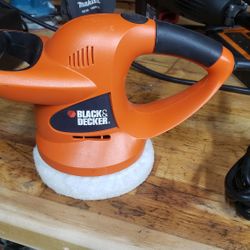 BLACK+DECKER 6-inch Random Orbit Waxer/Polisher (WP900


