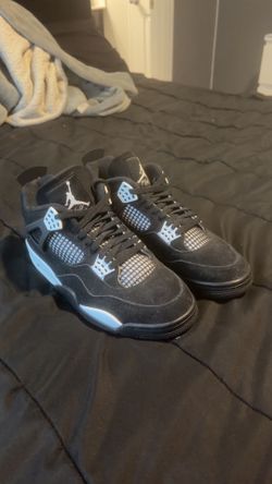 Jordan 4 White Thunders
