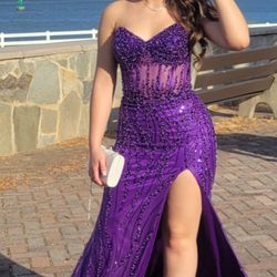 Beautiful Purple Dresss