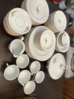 78 piece Fukagama Arita dinnerware set