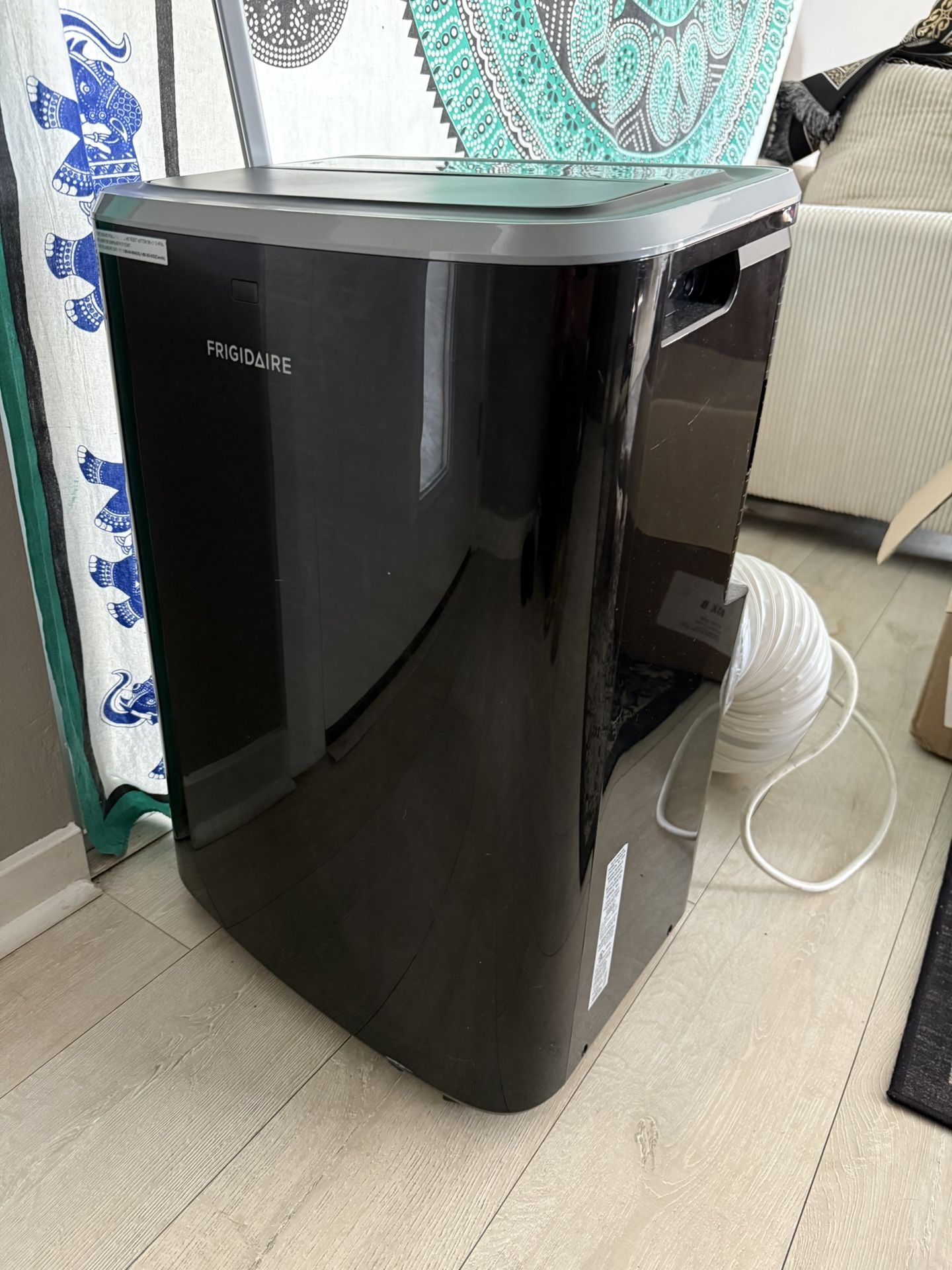 Working AC Unit – Cheap, Great for Summer!