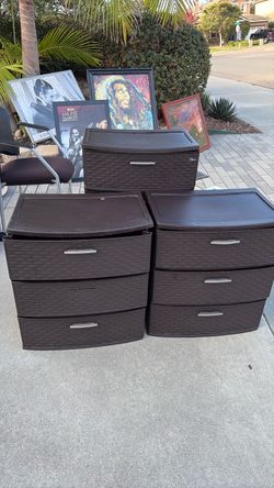 Plastic dresser drawers, five dollars each one four drawer two  3 drawer