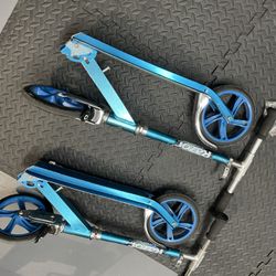 Selling 2 Scooters. For Kids.  Razor Brand.  