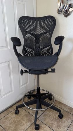 Herman Miller Mirra 2 Stool