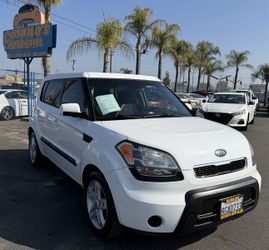 2011 Kia Soul +