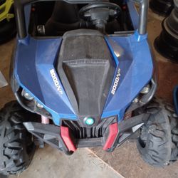 Buggy  Car Needs Repairs 