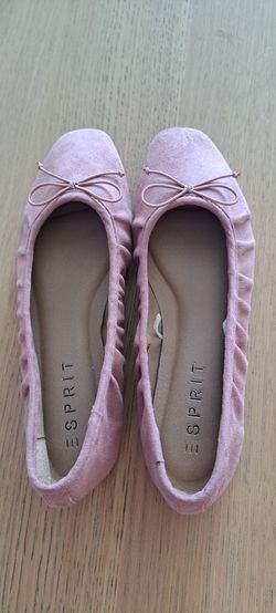 SPIRIT SHOES SIZE 7