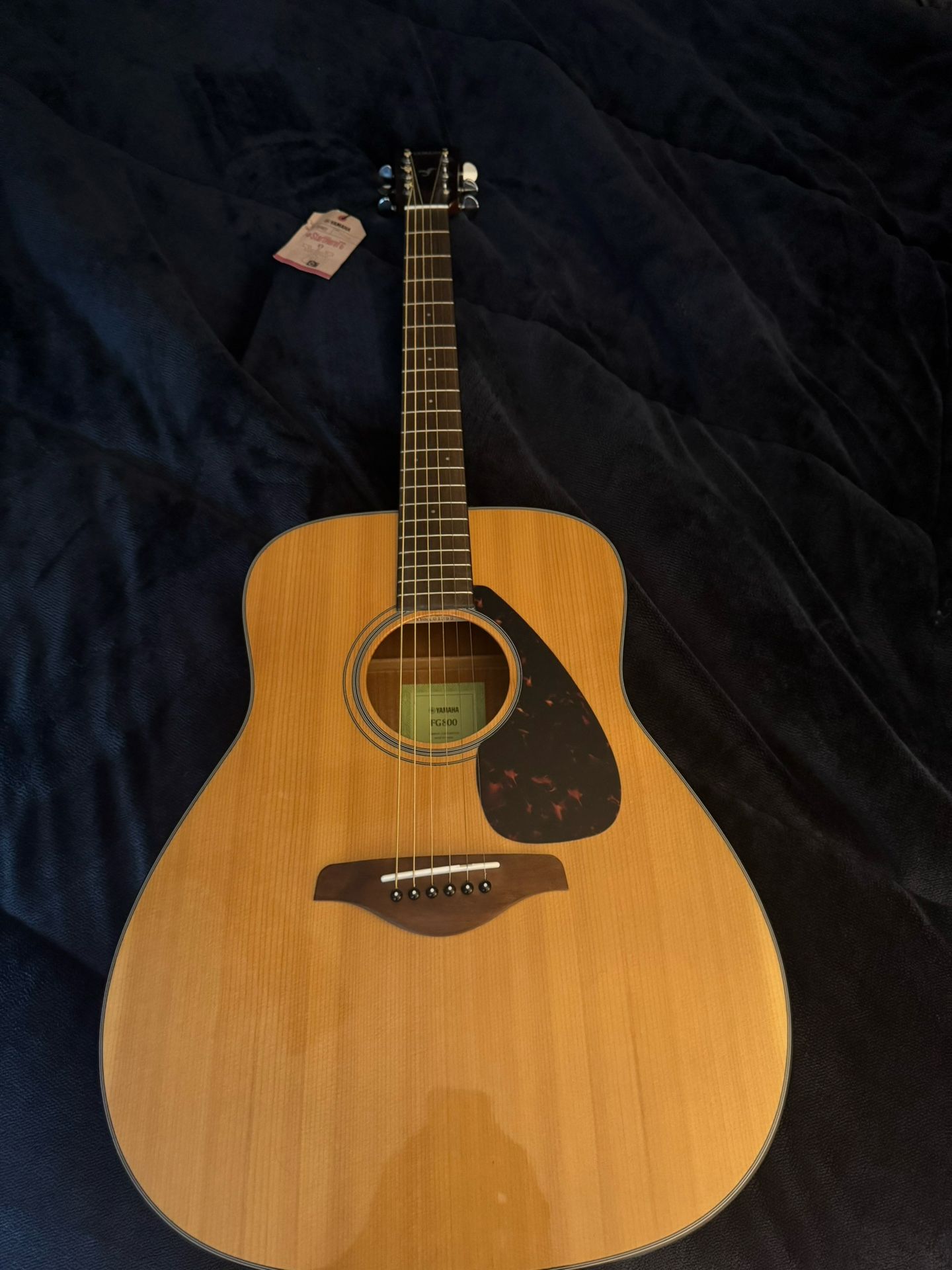 Yamaha FG800 Acoustic guitar NEW