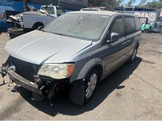Parting out 2014 Chrysler town and country parts only