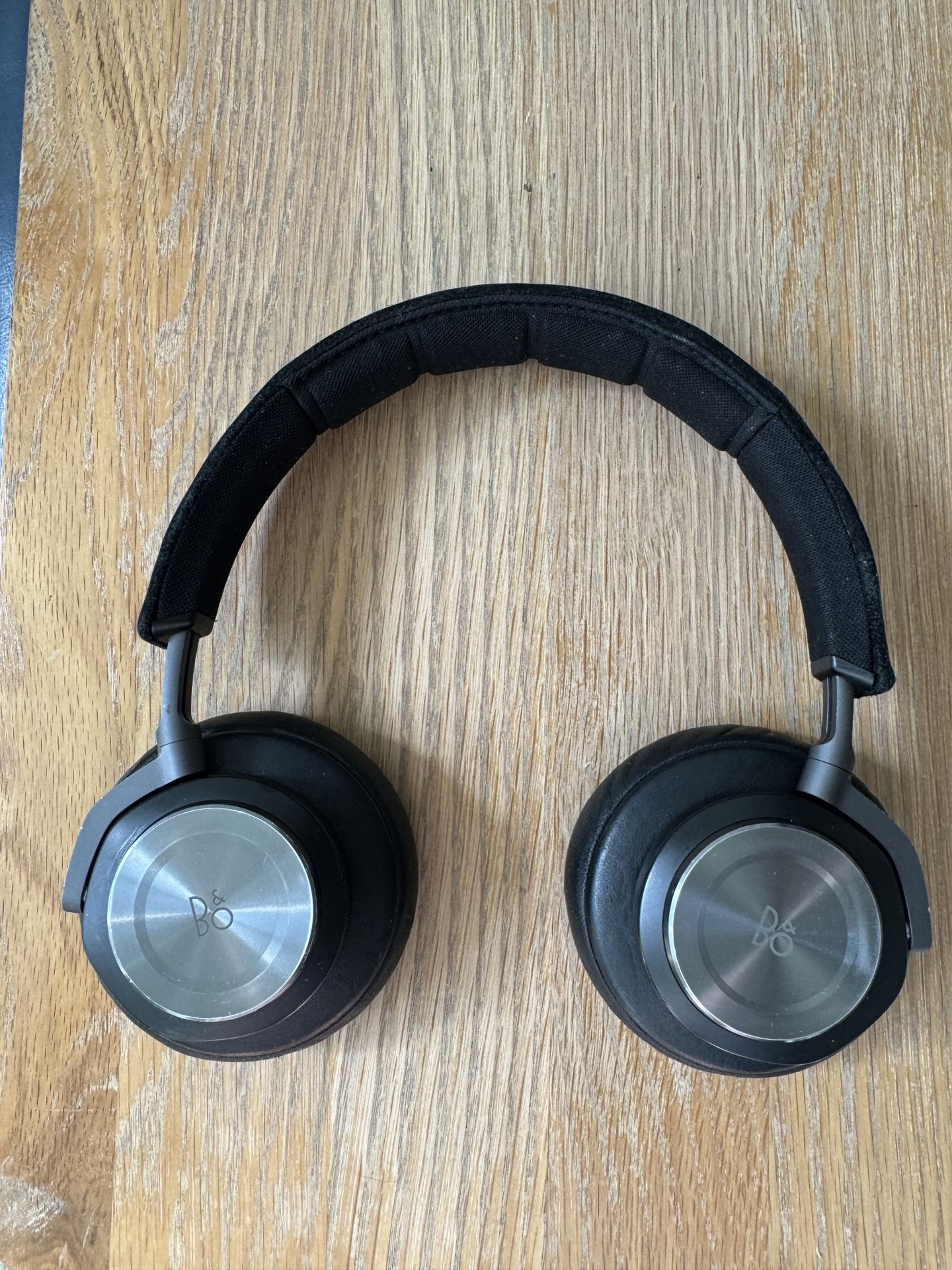 B&O Play H7 Wireless Over Ear Headphones