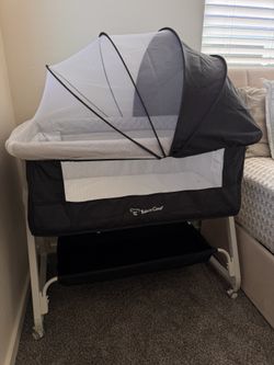 Portable Bedside Bassinet, Baby Bassinet with Storage Basket, Easy Folding Bedside Crib, Height Adjustable Bedside Crib, Newborn Baby Crib