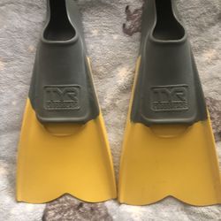 TYR CROSSBLADE FINS YELLOW FOR 7-9 Yrs Old 🔥🔥🔥