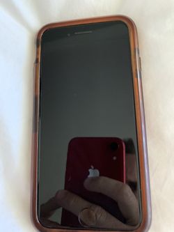 iPhone 7 - 128gb - UNLOCKED - case included -