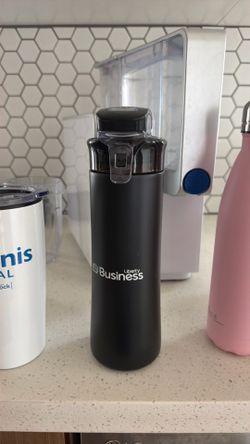 Water bottle black
