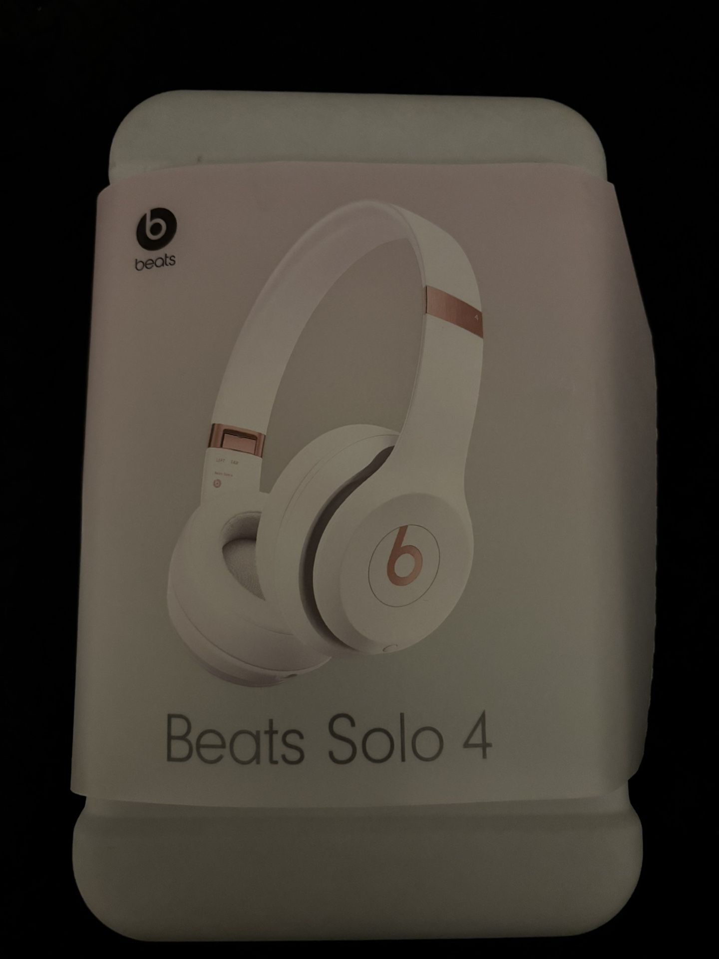 Beats Solo 4