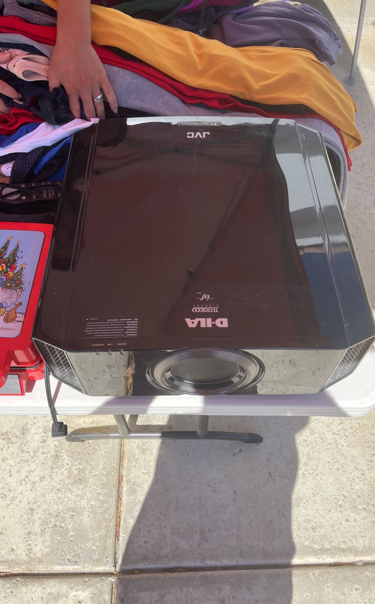 D-ILA JVC Precision Projector 3-D