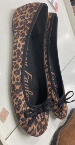 American Eagle Size 8 Flats