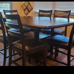 Dining Table with extendable leaf + 6 chairs