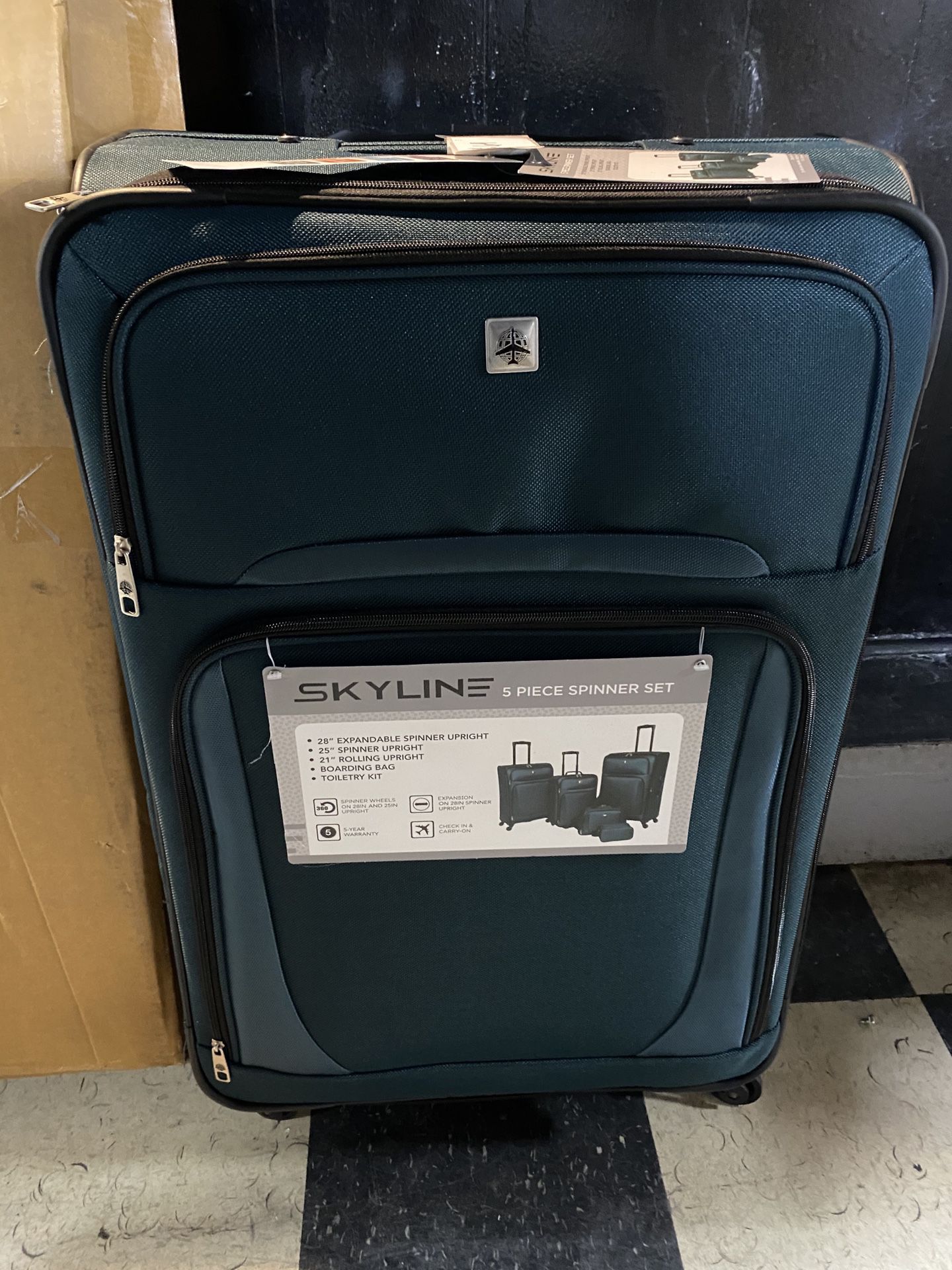 Skyline 5pc Luggage set