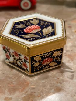 Royal Crown Derby Imari Porcelain Hexagonal Trinket Box