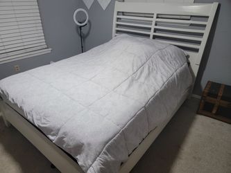 Bedroom set solid wood $250 for all
