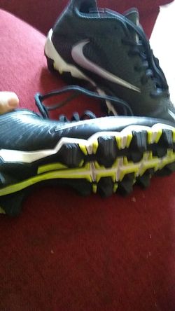 Football cleats