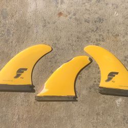 FUTURES SURFBOARD FINS - THRUSTERS AND TWINS... 