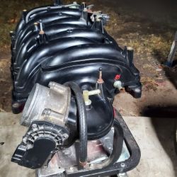 2008 Toyota Tundra 5.7l intake manifold