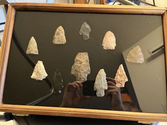Framed Indian Arrowhead Collection 10 Points