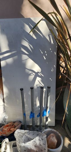 Free table