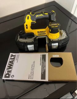 ATOMIC 20V MAX Lithium-Ion Cordless 1-1/4 in. Bandsaw