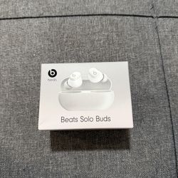 Beats Solo Buds