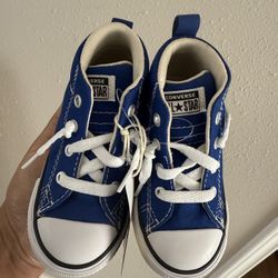 Brand New 7T Converse 