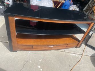 TV Stand/Entertainment Center Cabinet
