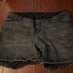 Isabel Maternity by Ingrid & Isabel Denim Shorts – Size 8