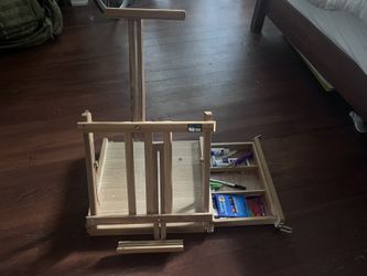 Tabletop Easel With Storage