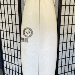 5’10” JENSEN SURFBOARD