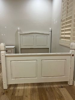 Beautiful queen bed headboard, footboard and nightstand