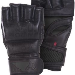 Bad Boy Legacy 4 OZ MMA Gloves Black by Bad Boy Fightwear

915001