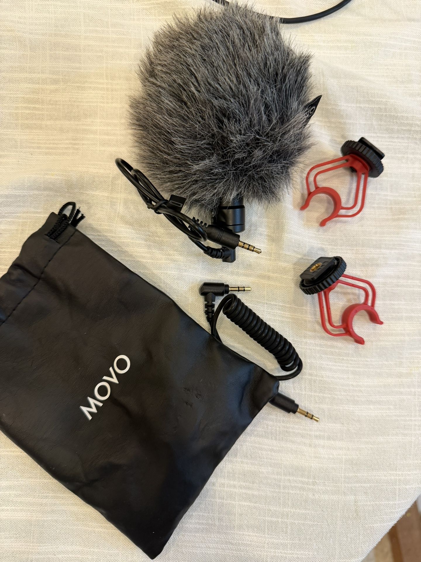 Movo VXR10 Universal Shotgun Mic for Camera - Camera Microphone for DSLR, iPhone and Android Smartphones - Compatible with Canon EOS, Nikon, and Sony