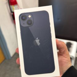 iPhone 13 