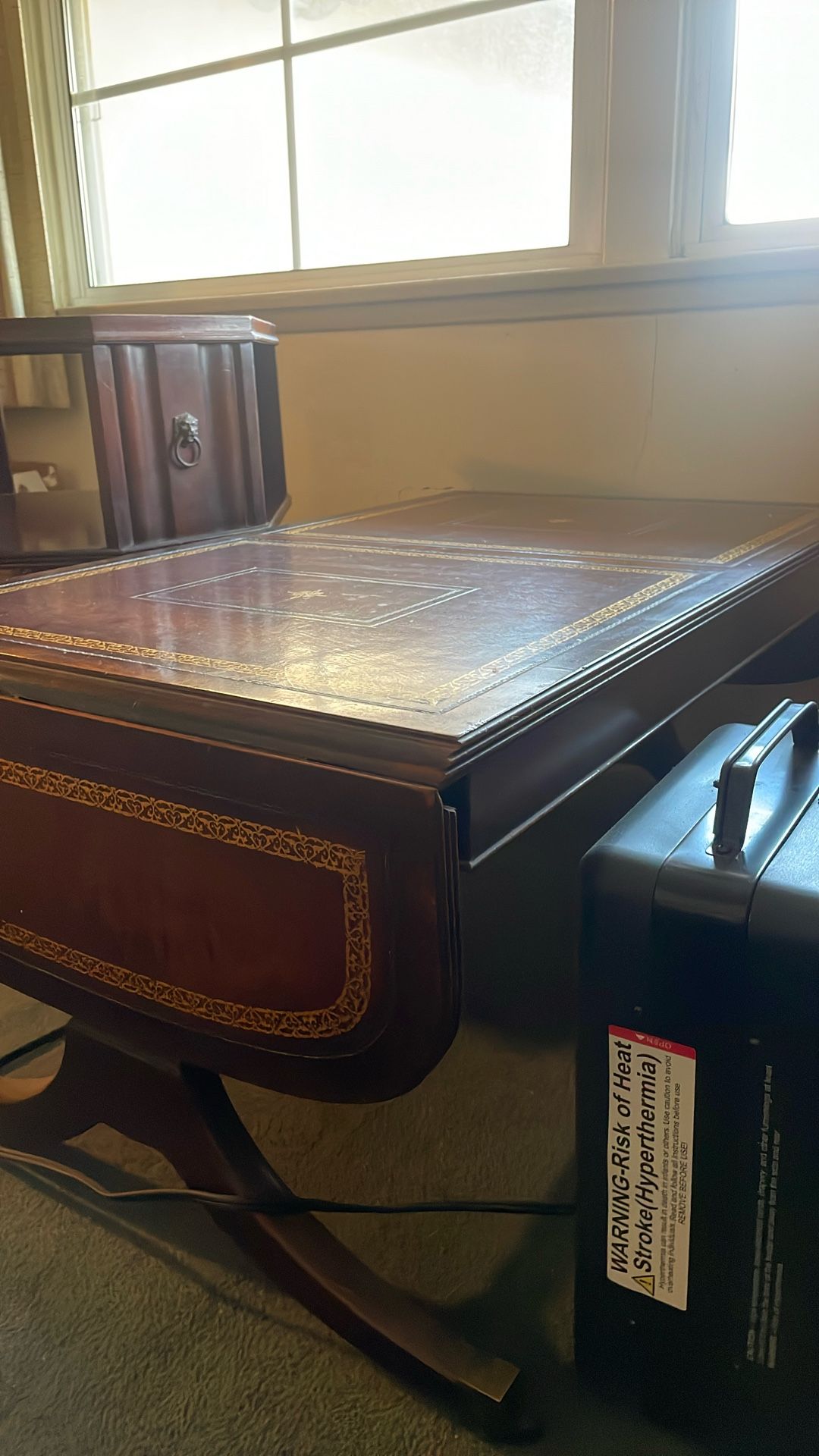 vintage coffee table/end table set