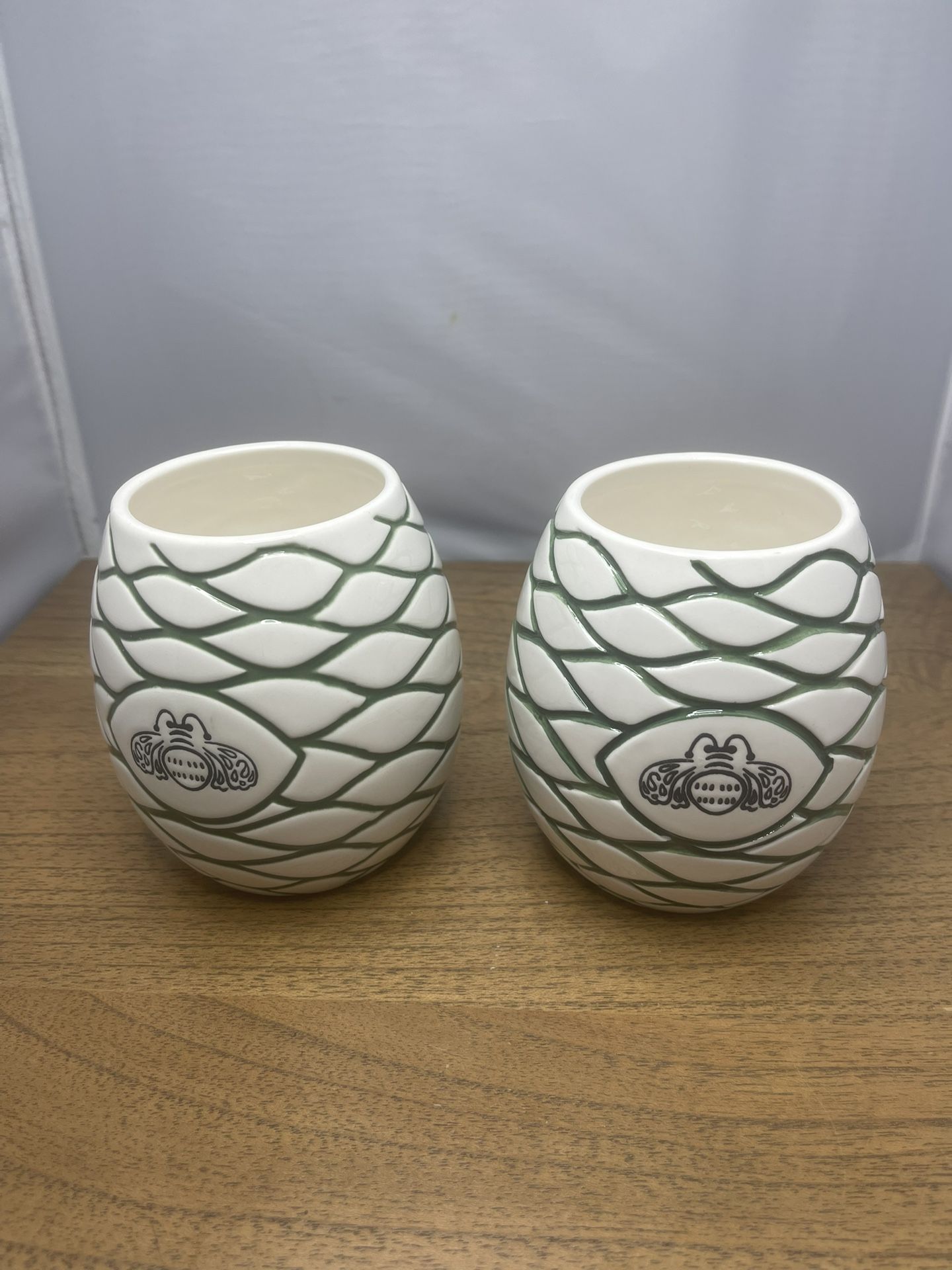 Patron Tequila 2018 Limited Edition Giveaway Tiki Mug Agave Bumblebee Wiped Cups
