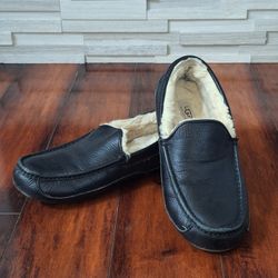 UGG Ascot Black Leather Moccasin Slippers Size US 11/EU 44.5 