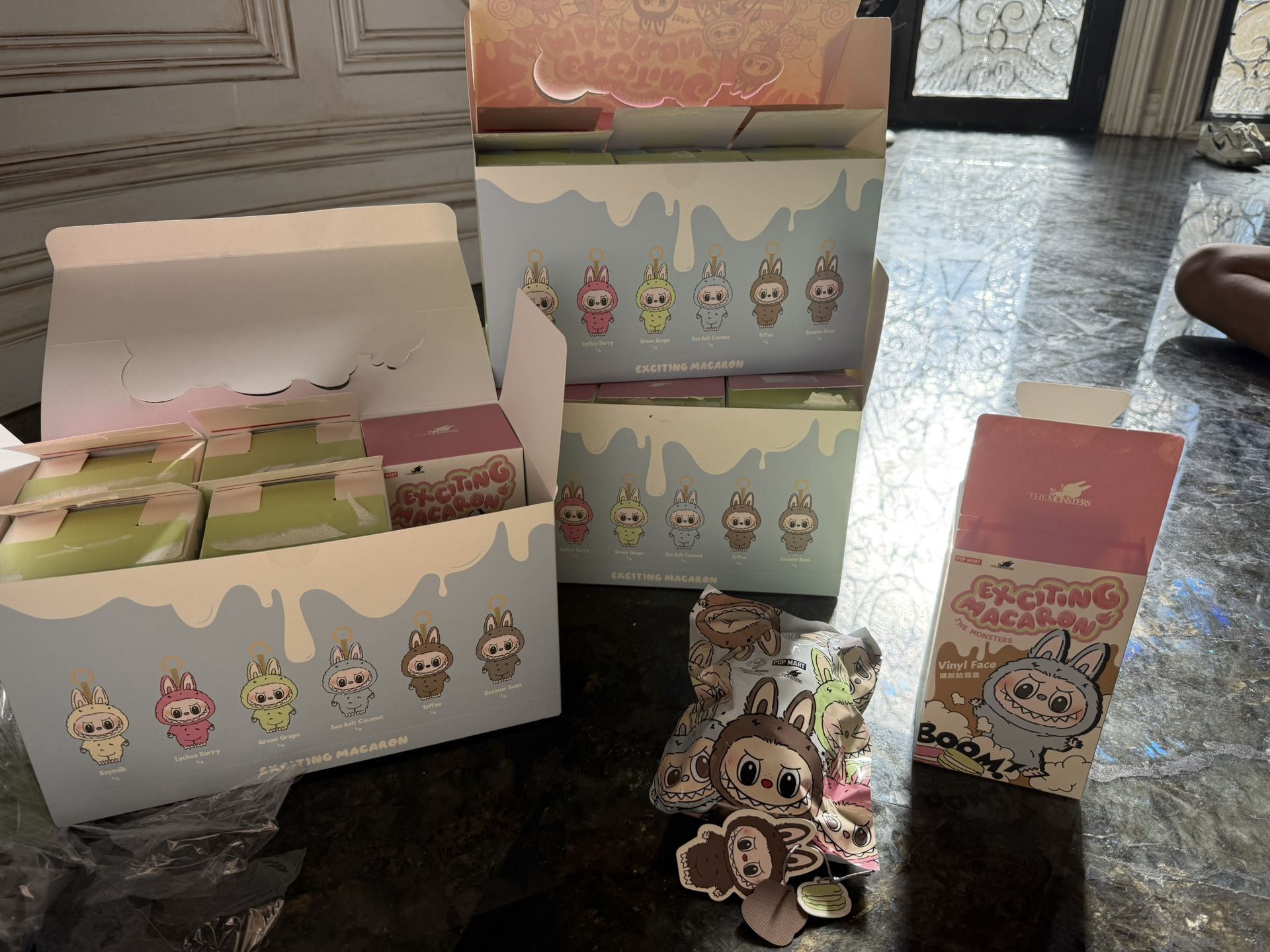 Macaron Labubu