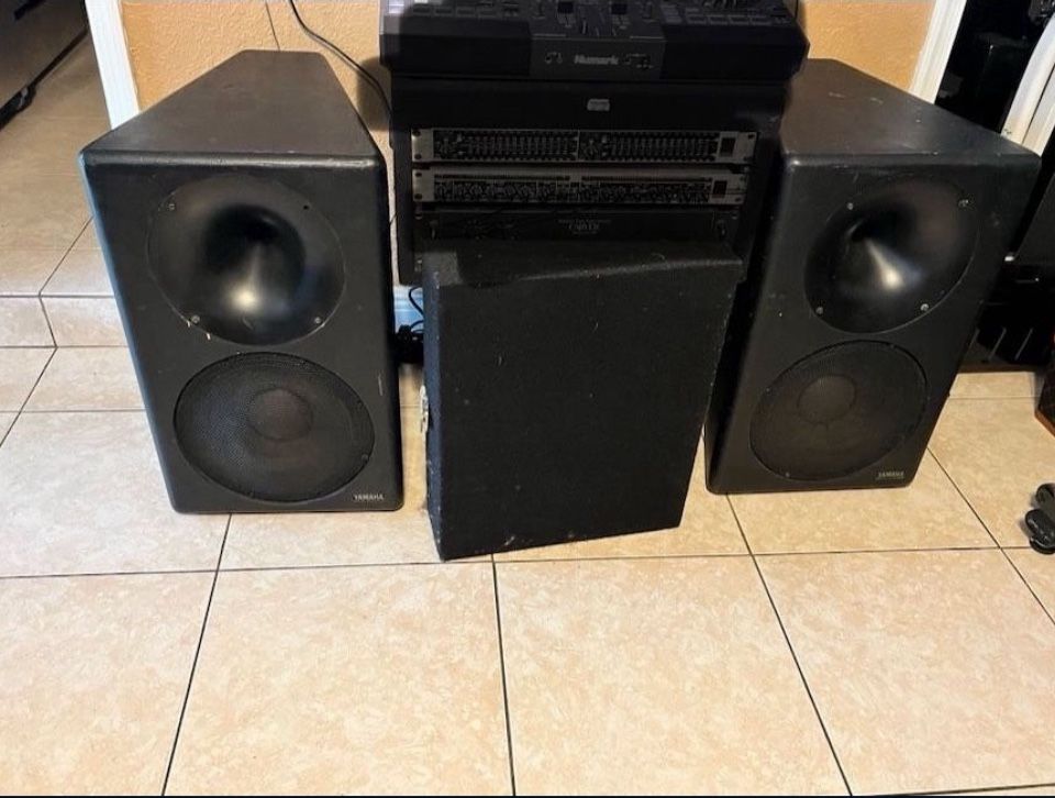 2 YAMAHA SPEAKERS WAVE FORCE SYSTEM MODEL WF112…UPGRADED TO EAW HORN AND WOOFER HANDLES 1k WATTS EACH…26” Height By 16” Wide By 20” Deep…In Great Wor