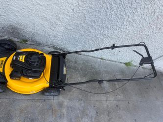 Dewalt lawnmower 155cc no frame no bag